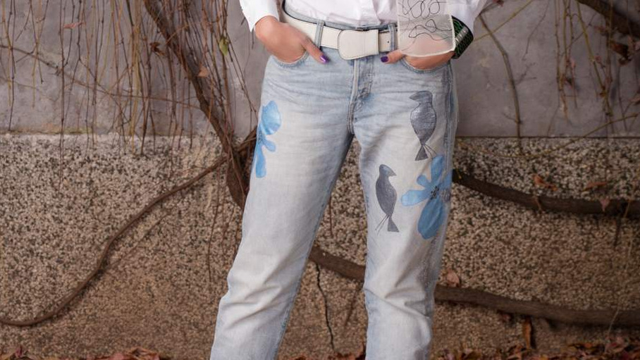JEANS WITH METALIC BLUE FLOWERS