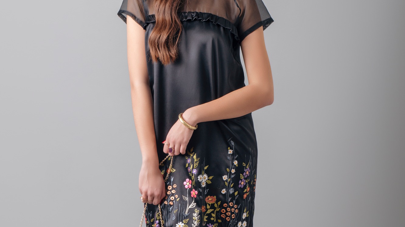 BLACK FLORAL DRESS