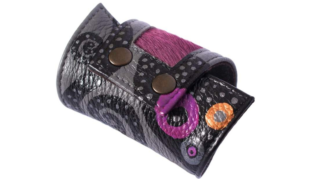 LEATHER BRACELET 11GRP-A-S