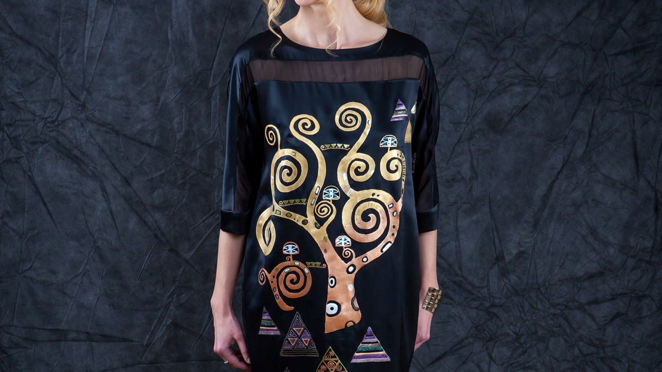 TREE OF LIFE BLACK OVERSIZED DRESS
