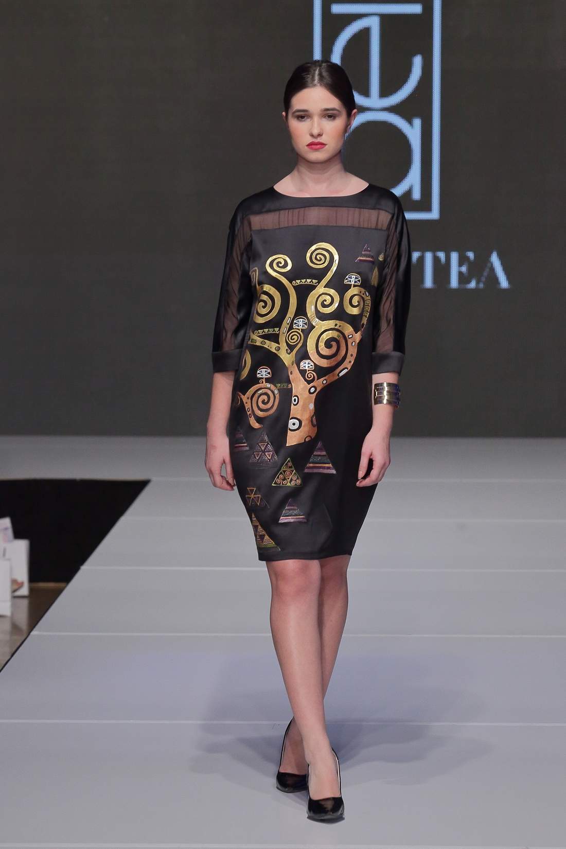 img_0449a.jpg - FASHION SHOW COLLECTION AUTUMN/WINTER 2016/2017